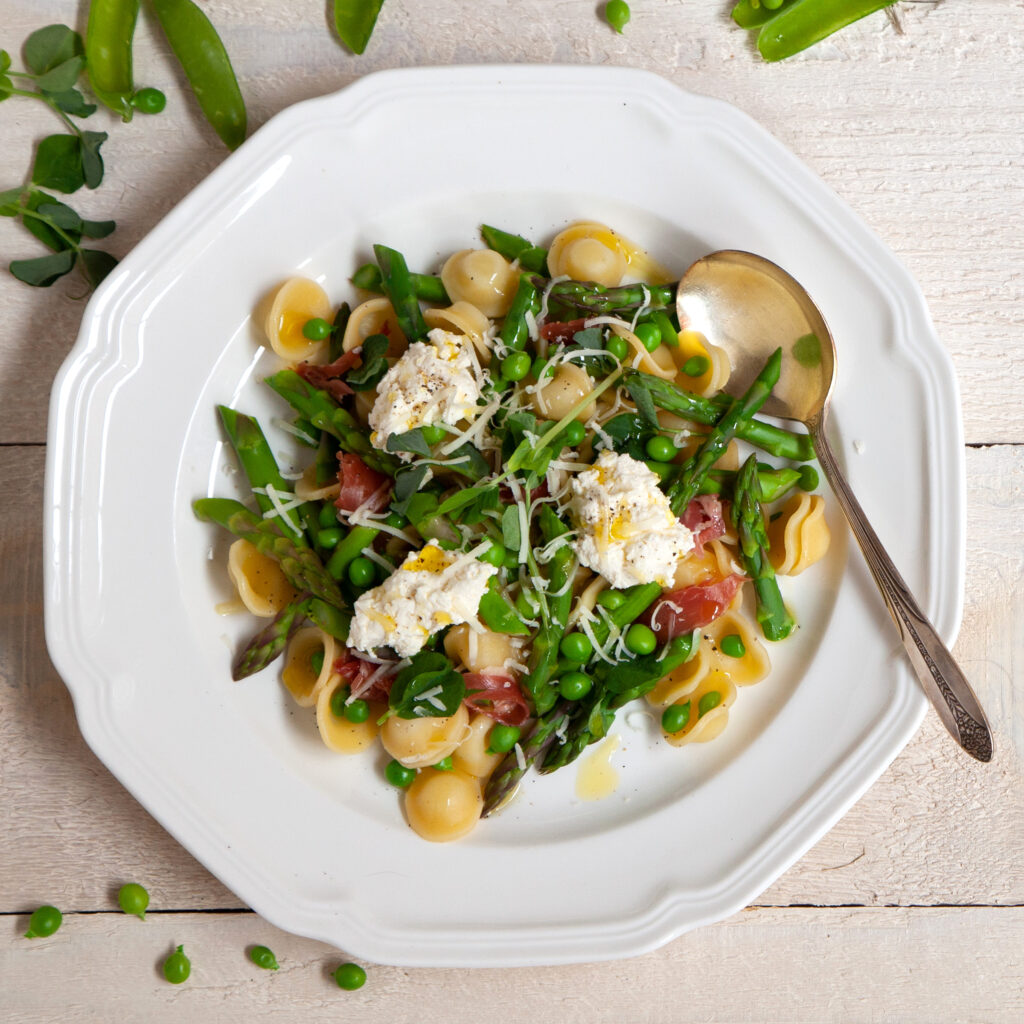 Spring Ricotta Pasta Spring Pea Pasta with Asparagus, Prosciutto, and Ricotta | Dinner at Lulu's