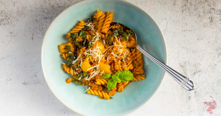 One Pan Sausage & Kale Pasta