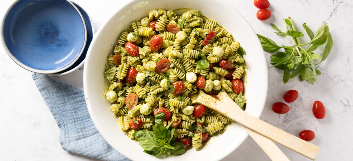 Quick Pesto Pasta Salad