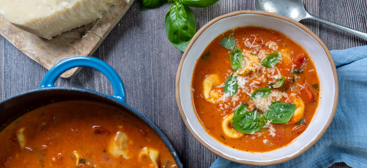 Creamy Tomato Tortellini Soup