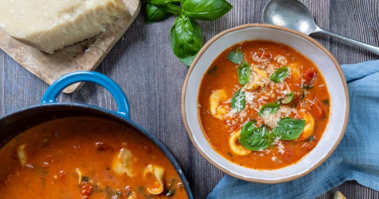 Creamy Tomato Tortellini Soup