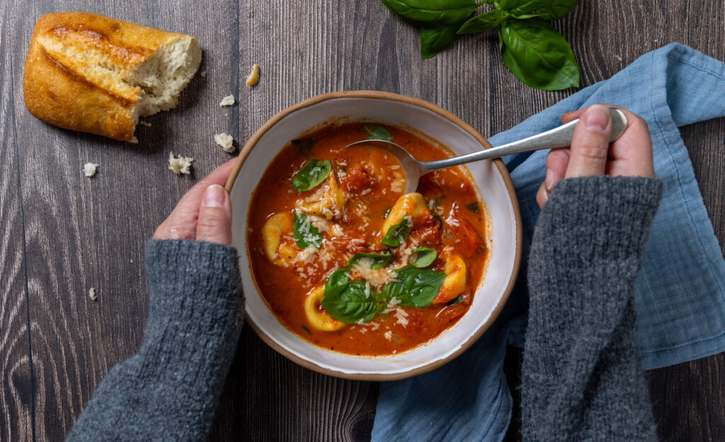 Tomato Tortellini Soup