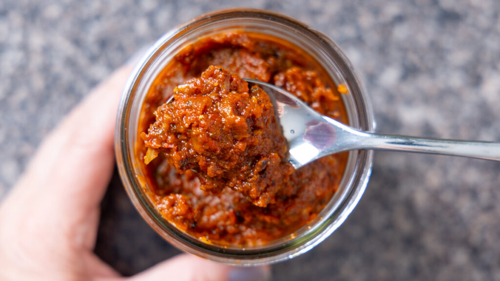 roasted tomato sauce in a jar